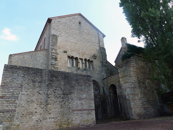 Saint Pierre aux Nonnains basilique du 4ème siècle - Metz