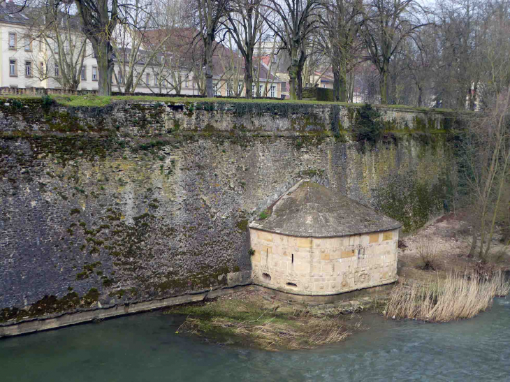 Quartier Outre Seille : la Seille - Metz