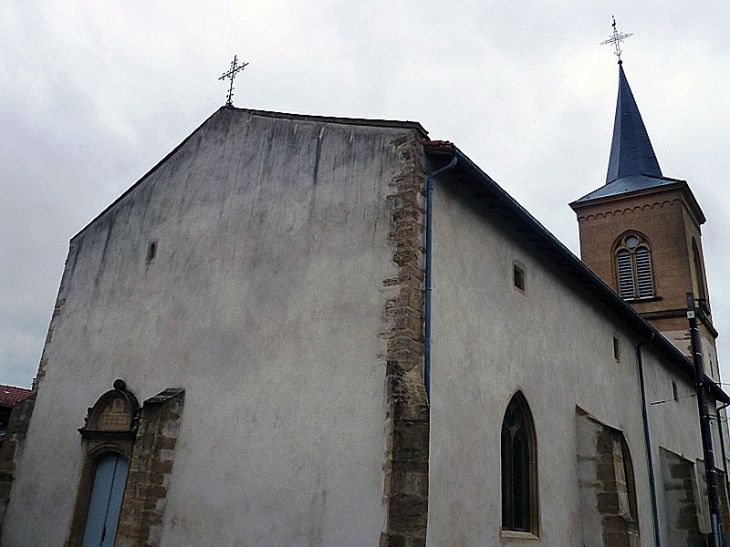 Derrière l'église - Pierrevillers