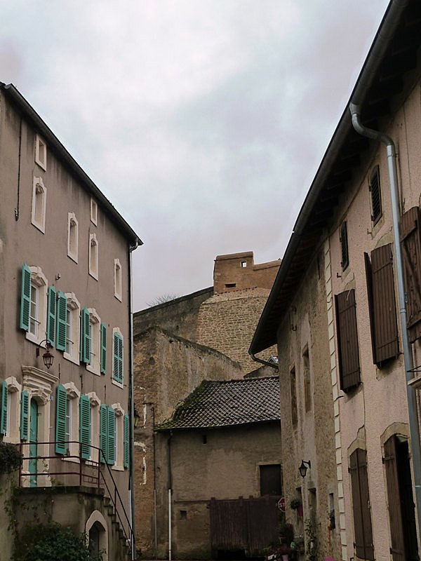 Une rue du village - Rodemack