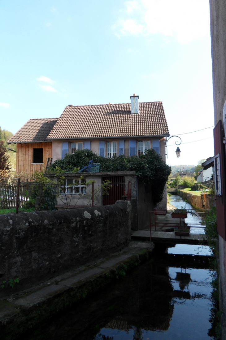 Le ruisseau de Saint-Quirin