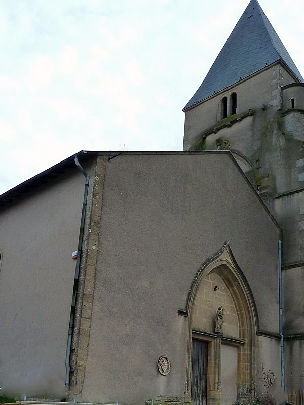 L'entrée de l'église - Sainte-Barbe