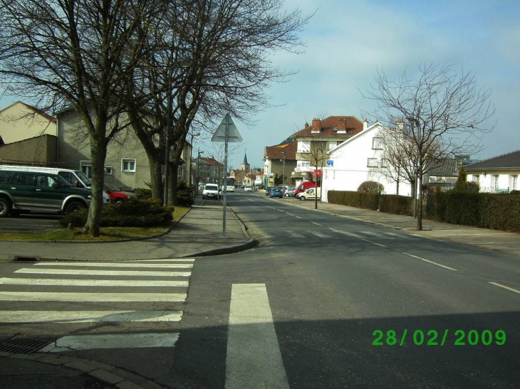 Rue principale - Sainte-Marie-aux-Chênes