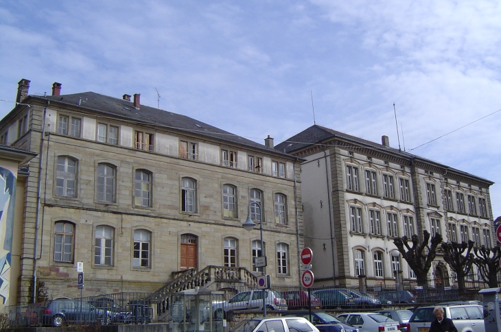 Le tribunal et l'ancien lycée - Sarrebourg