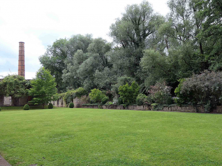 Musée des techniques faIencières : les anciens bâtiments - Sarreguemines