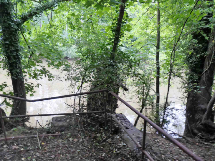 Le jardin des Faïenciers: au bord de la lLies - Sarreguemines