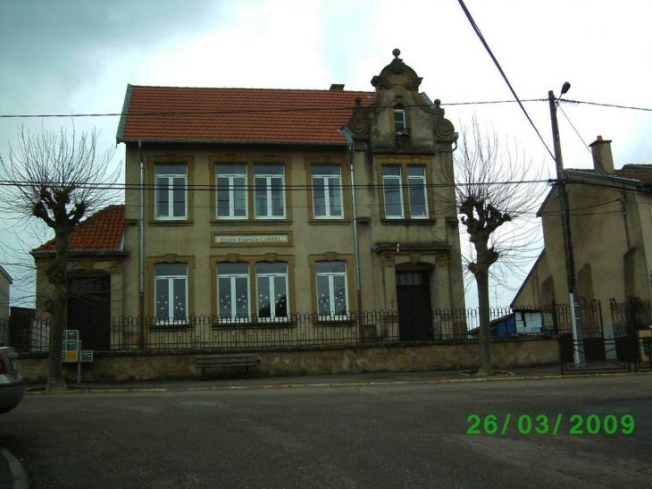 école Francis CABREL - Solgne