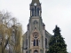 l'entrée de l'église