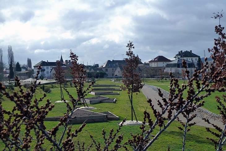 Le  jardin des traces sur l'ancien site industriel - Uckange