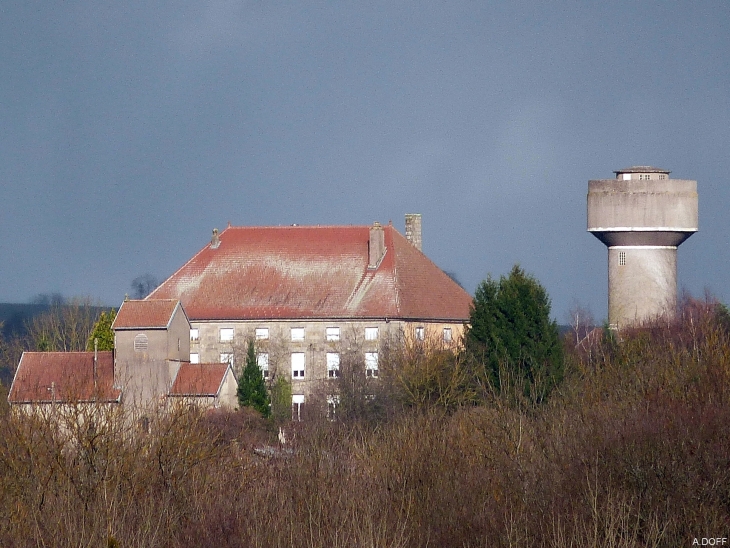 Chateu d'eau vue de Bourbévelle - Ameuvelle