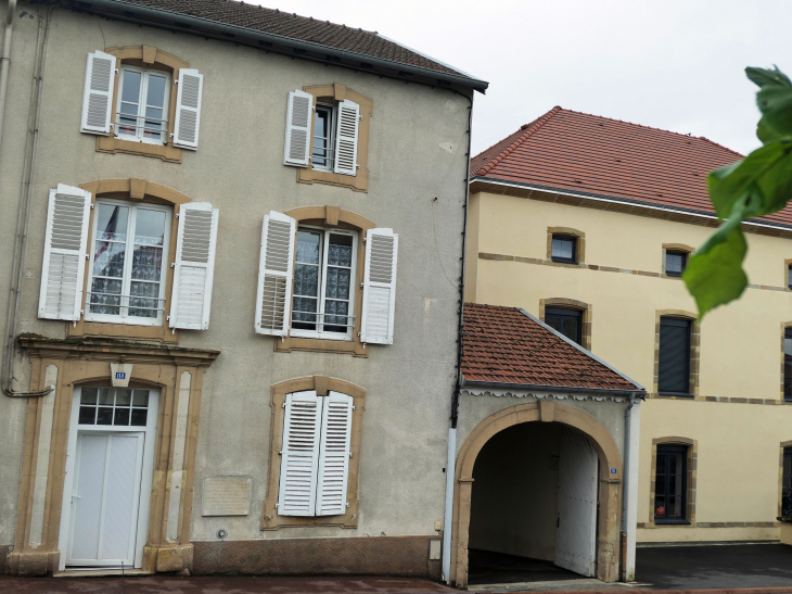 Maisons dans la ville - Bulgnéville