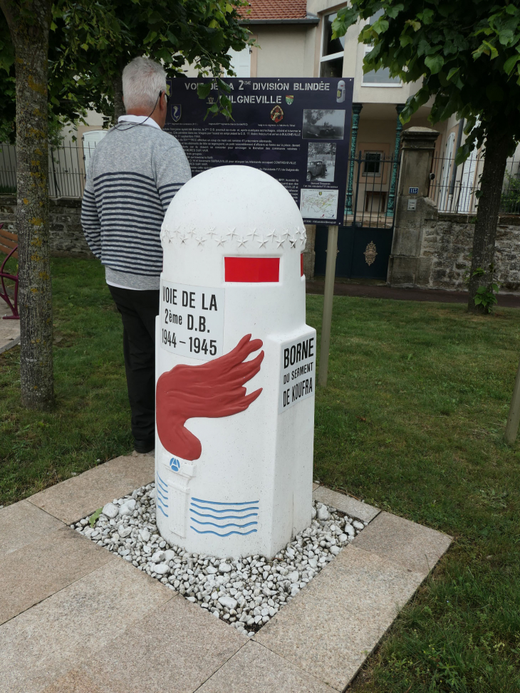 Borne de la voie de la voie de la libération du général Leclerc - Bulgnéville