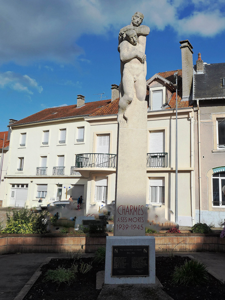 Monument  aux morts - Charmes