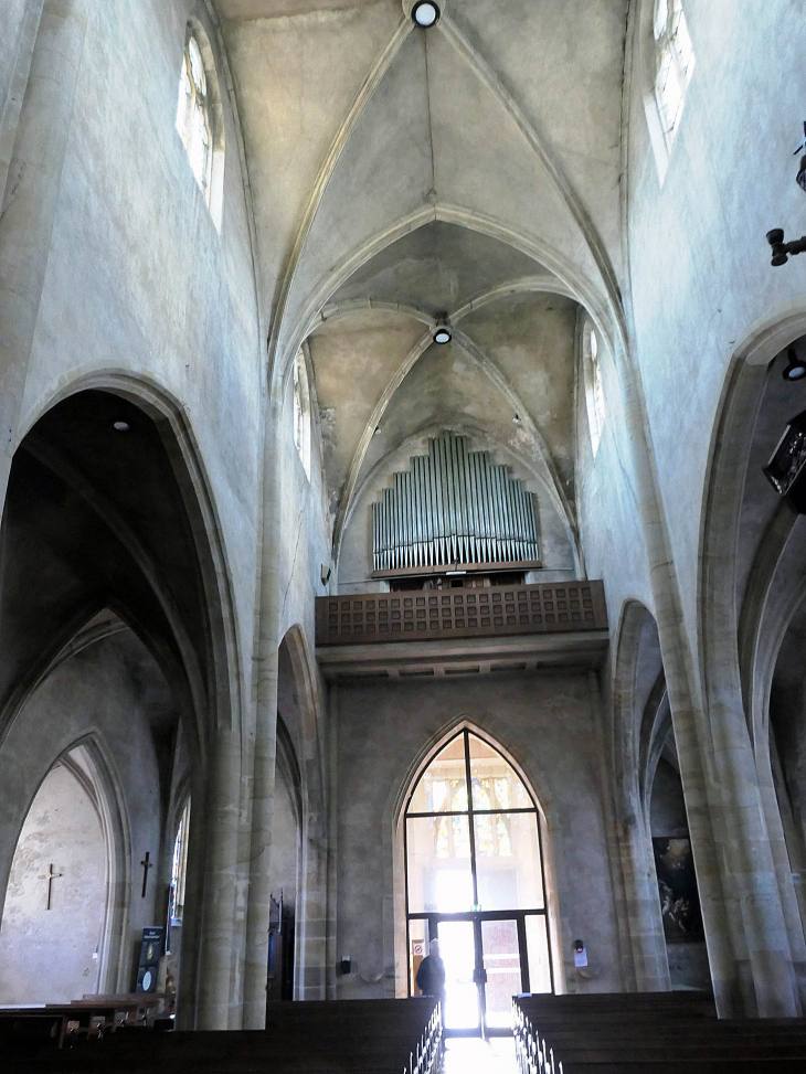 Intérieur de l'église Saint Nicolas XVème siècle - Charmes