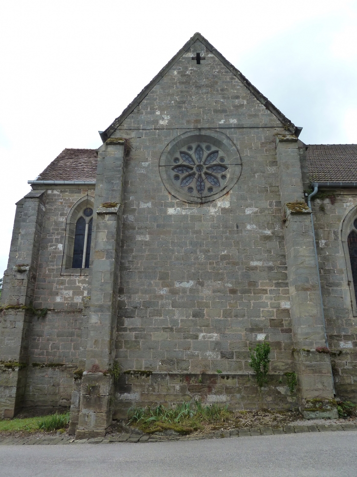 Derrière l'église - Châtillon-sur-Saône