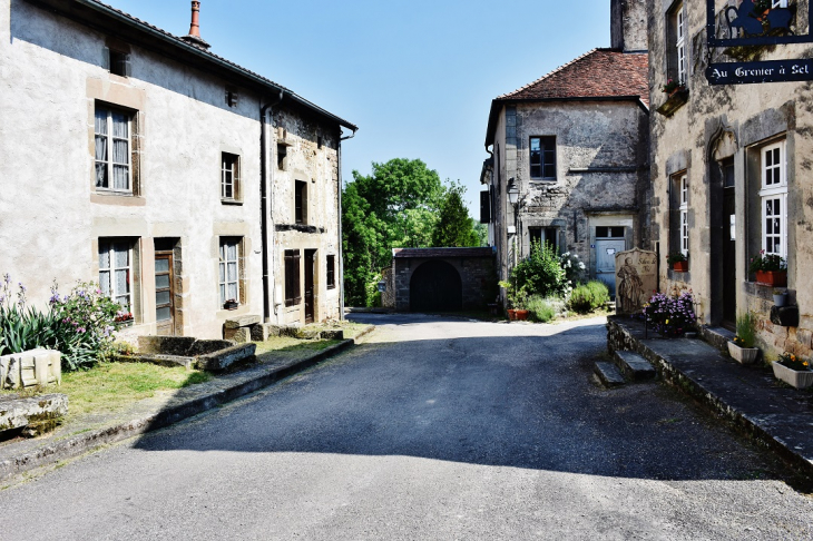 La Commune - Châtillon-sur-Saône