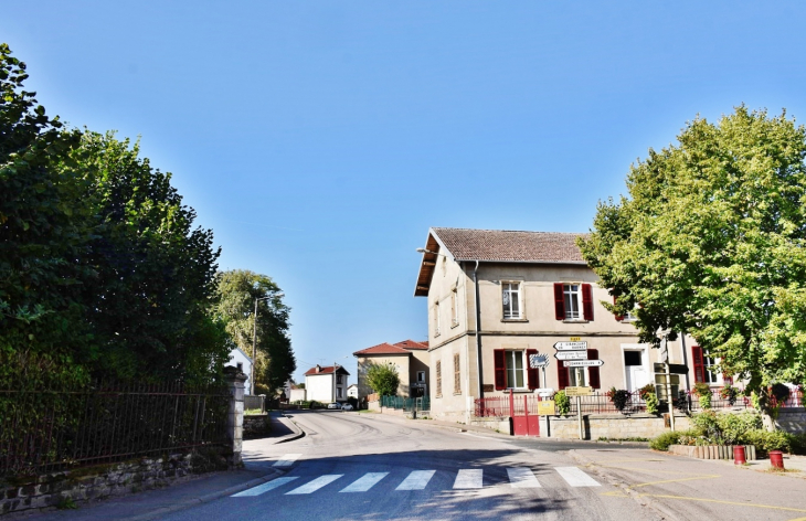 La Commune - Chaumousey