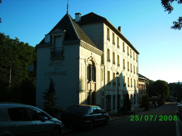 Hotel rue Stanislas - Contrexéville