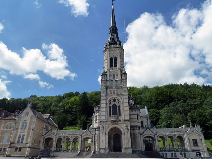 La basilique du Bois Chenu - Domrémy-la-Pucelle