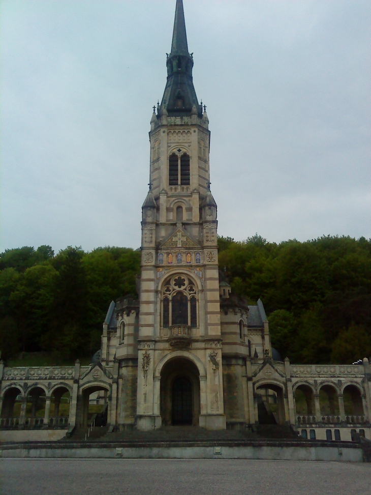 Basilique du Bois Chenu - Domrémy-la-Pucelle