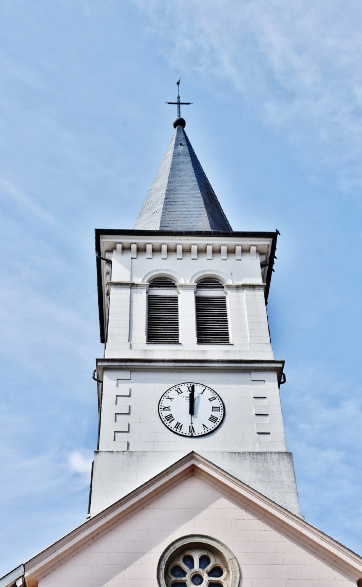  **église Saint-Medart - Dounoux