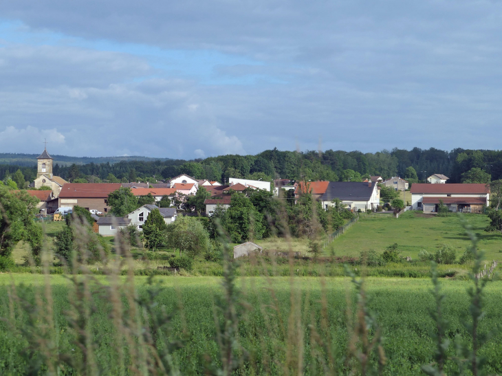 Vue sur le centre du village - Fontenay