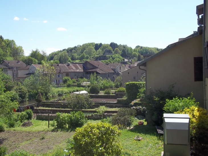 Vue du village - Fontenoy-le-Château