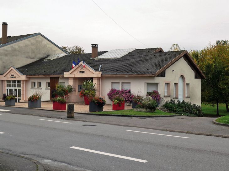 La mairie - Girmont