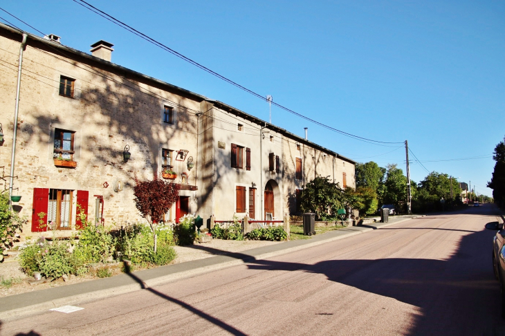 La Commune - Gruey-lès-Surance