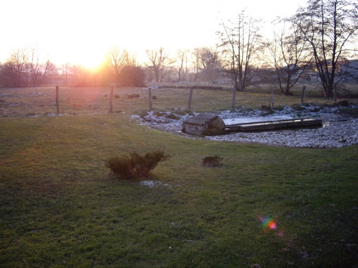 Un lavoir - Hennecourt