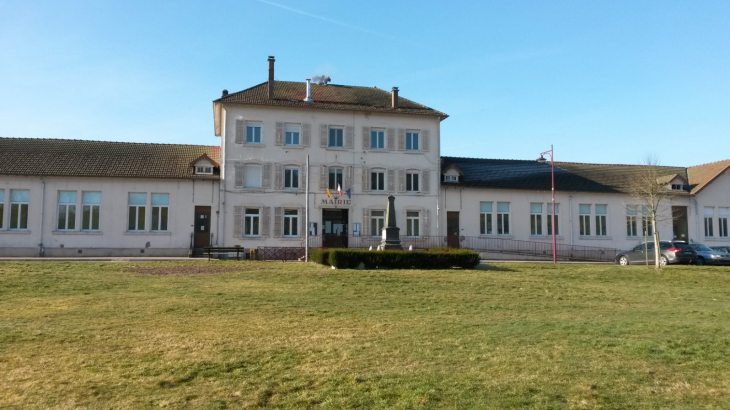 Mairie de Laveline devant Bruyères  - Laveline-devant-Bruyères