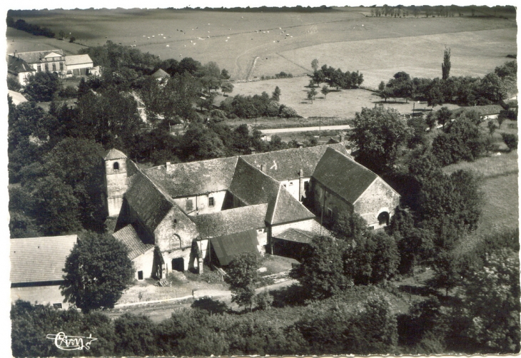 Le couvent des cordeliers et le chateau CIM - Les Thons