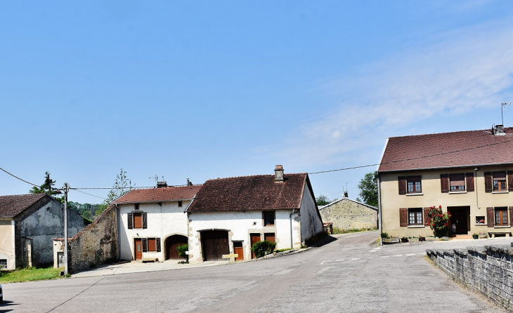 La Commune - Martinvelle