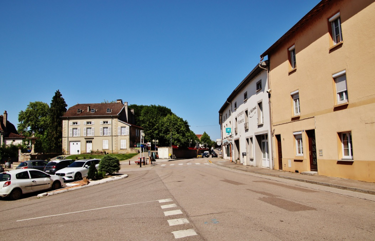 La Commune - Monthureux-sur-Saône