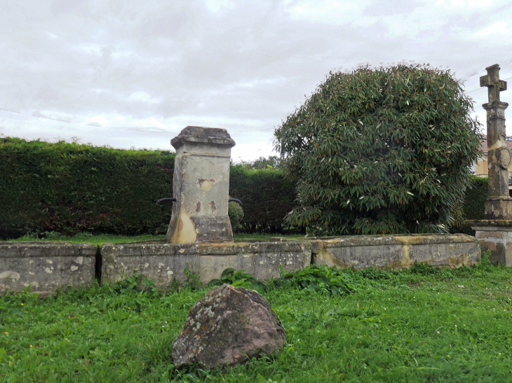 La fontaine - Moriville