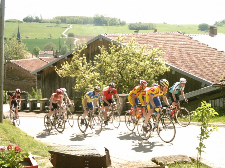 Course de velos 2008 - Nonville