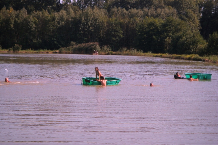 Baignade à l'etang - Nonville