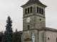 le monument aux  morts devant l'église