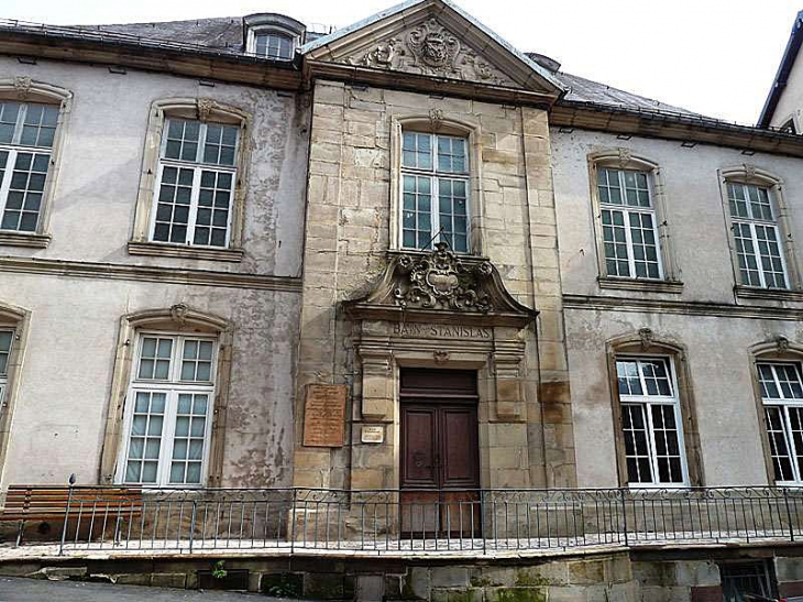 Les bains Stanislas - Plombières-les-Bains