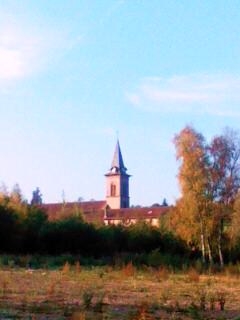 EGLISE DE LA VERRERIE DE PORTIEUX VUE DE L'USINE