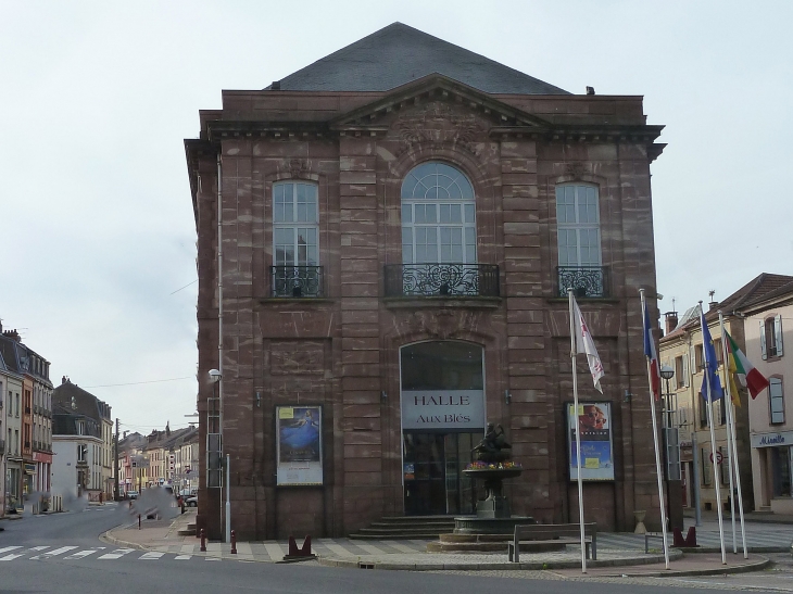 L'ancienne halle aux blés - Raon-l'Étape