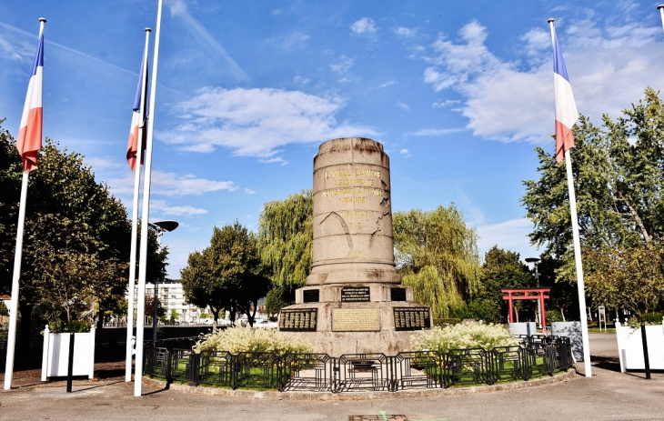 Monument-aux-Morts - Saint-Dié-des-Vosges