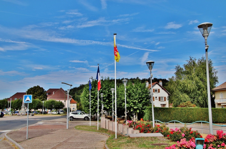 La Commune - Saint-Léonard