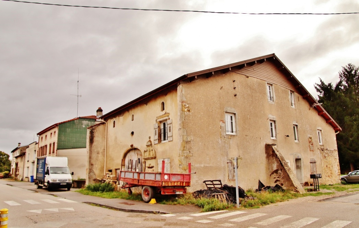 La Commune - Sainte-Hélène