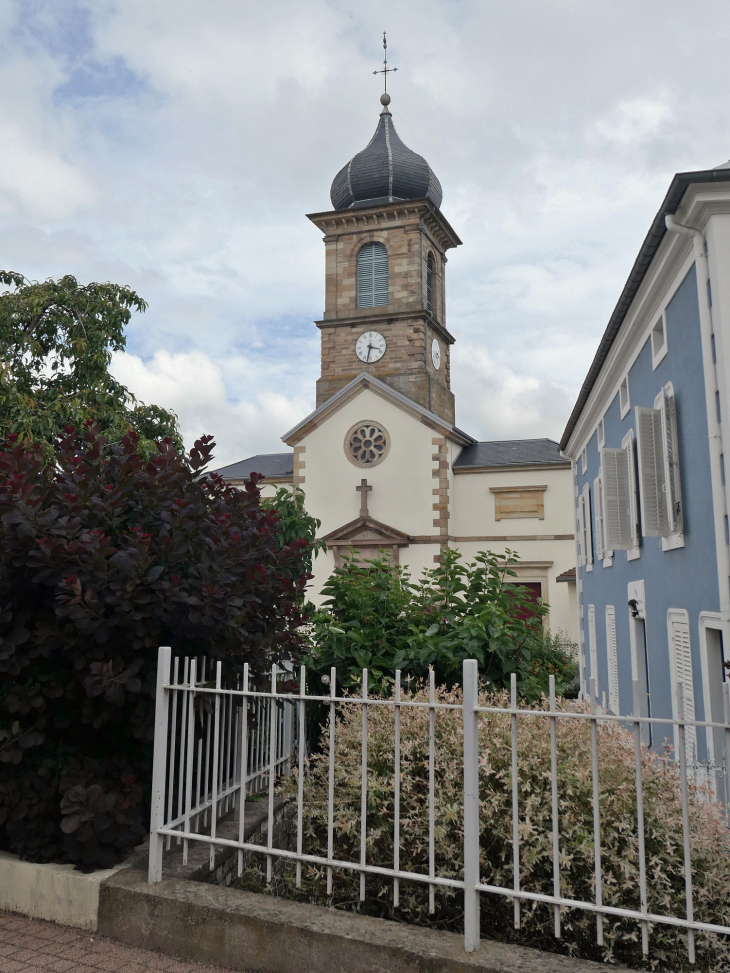 L'église et la maison bleue - Uxegney