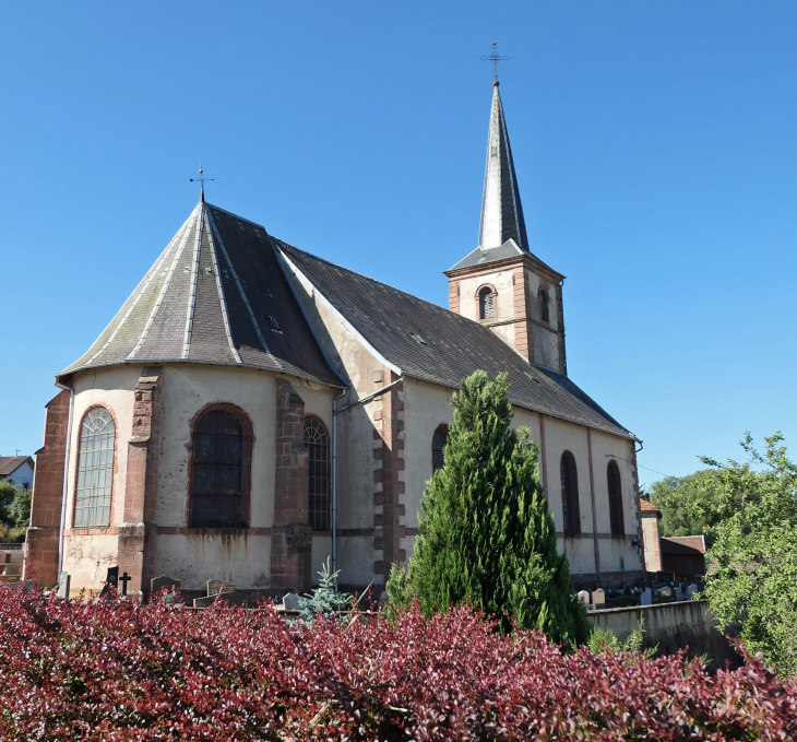 Le chevet de l'église - Vieux-Moulin