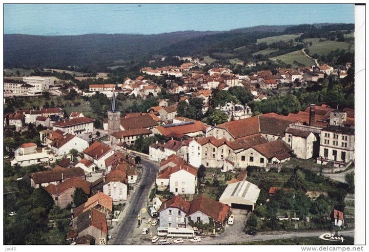 Vue aerienne de XERTIGNY depuis les voyages MARCOT