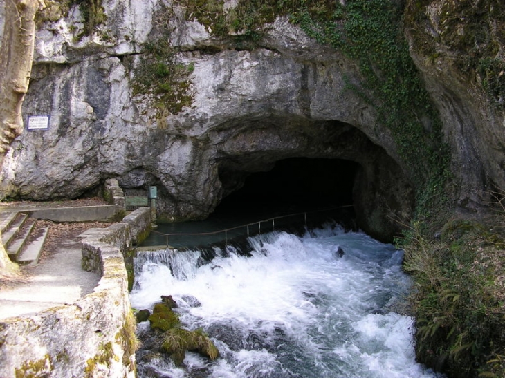 Fontaine de fontestorbes - Bélesta