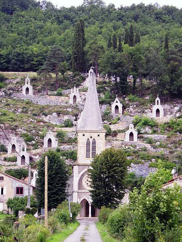 Notre Dame de la Reynaude et son chemin de croix - Lordat