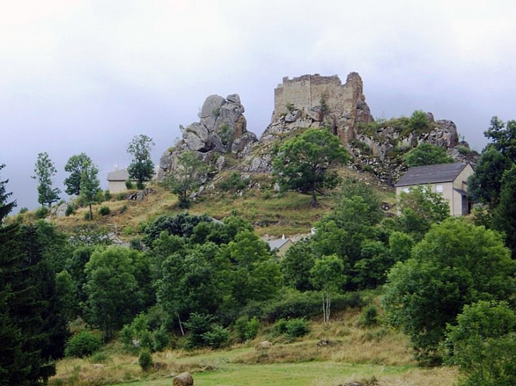 Les ruines du château - Quérigut